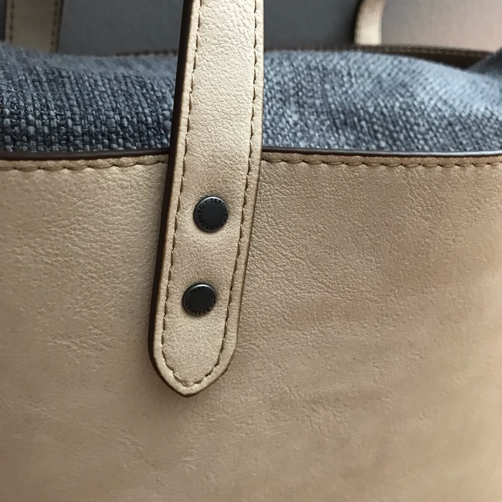 Reversible Abercrombie and Fitch Tote - Picture 10 of 11